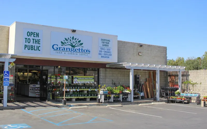Grangetto's Farm & Garden Supply — Garden center