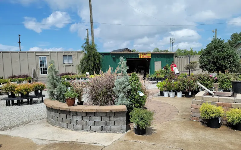 Four Seasons Nursery — Mulch supplier