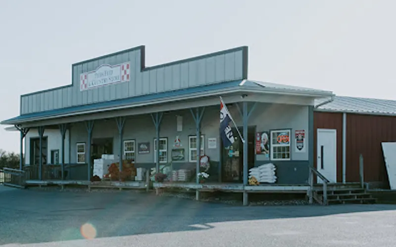 Piers Feed and Country Store — Animal feed store