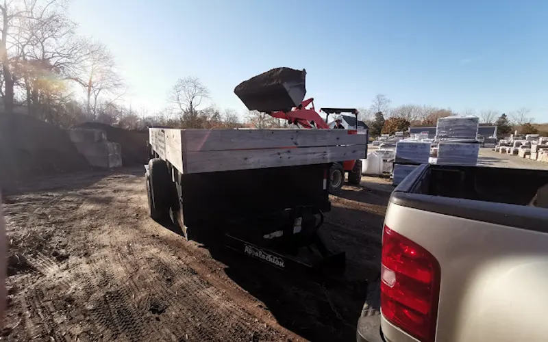 LEED Supply — Landscaping supply store