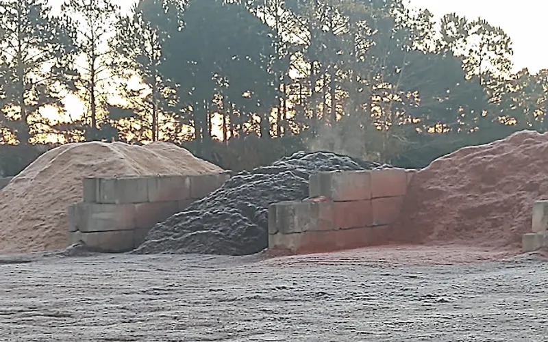 Mulch Bucket — Mulch supplier