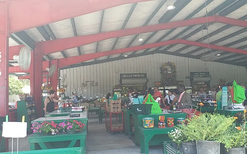 Nelson Family Farms — Produce market