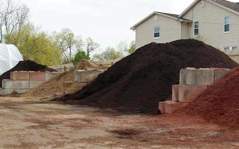 Mr. Mulch of America — Topsoil supplier