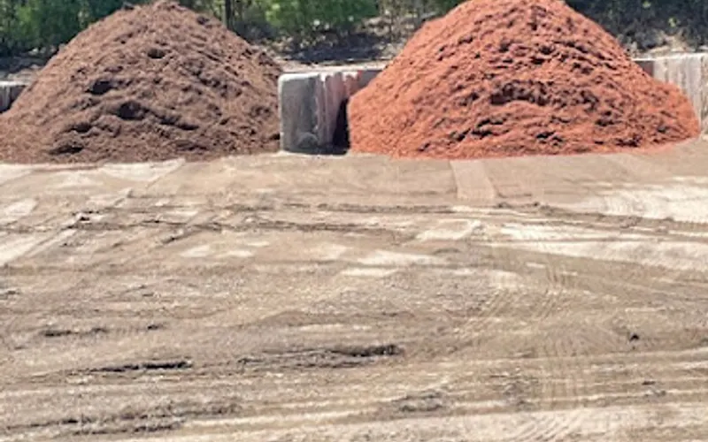 Loam and Mulch — Topsoil supplier