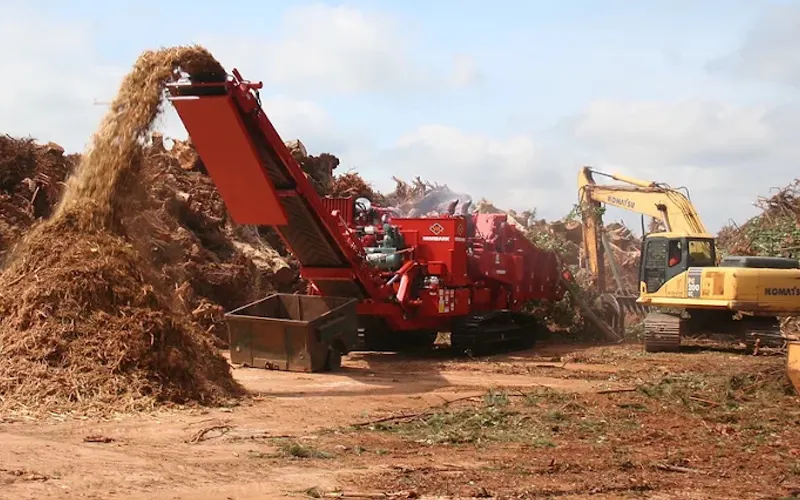 SR Mulch & Grinding, Inc. — Mulch supplier