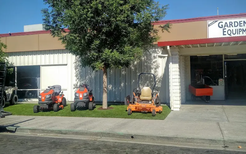 Concord Garden Equipment Co — Garden center