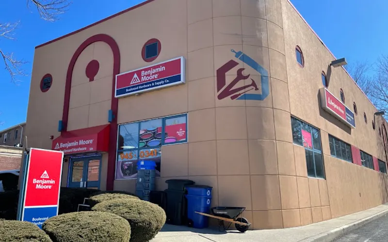 Boulevard Hardware & Supply — Landscaping supply store