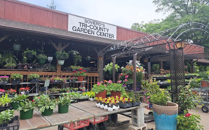 Soviero's Tri-County Garden Center & Feed — Landscaping supply store