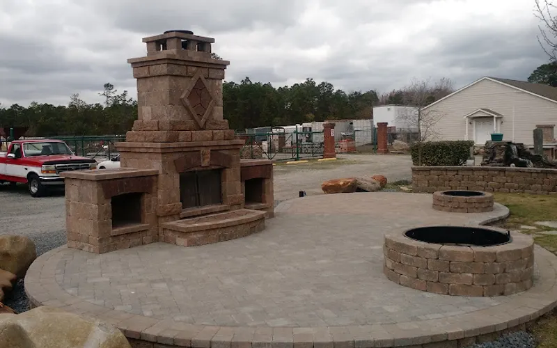 Bianchi Brickyard & Landscaping Supply — Masonry supply store