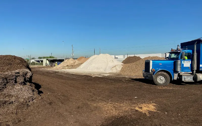 Living Earth - South Beltway — Topsoil supplier