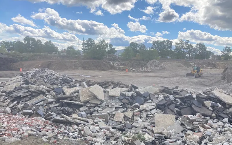 Case Materials & Yard Waste Recycling — Recycling center
