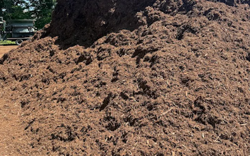 B & E Mulch And Stone — Mulch supplier