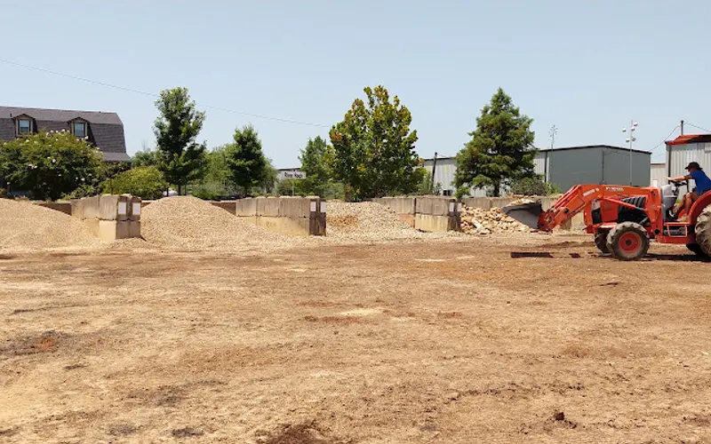 The Home & Garden Center — Topsoil supplier