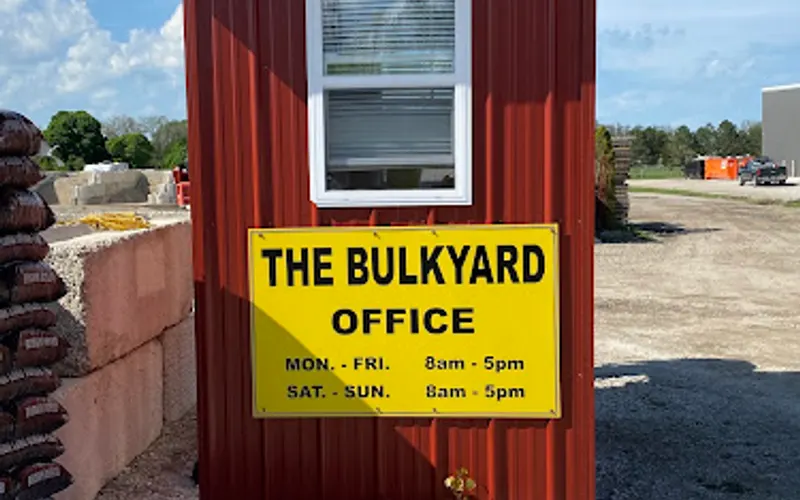 THE BULKYARD — Garden center