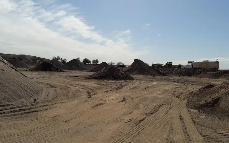 Pioneer Landscape Centers — Topsoil supplier