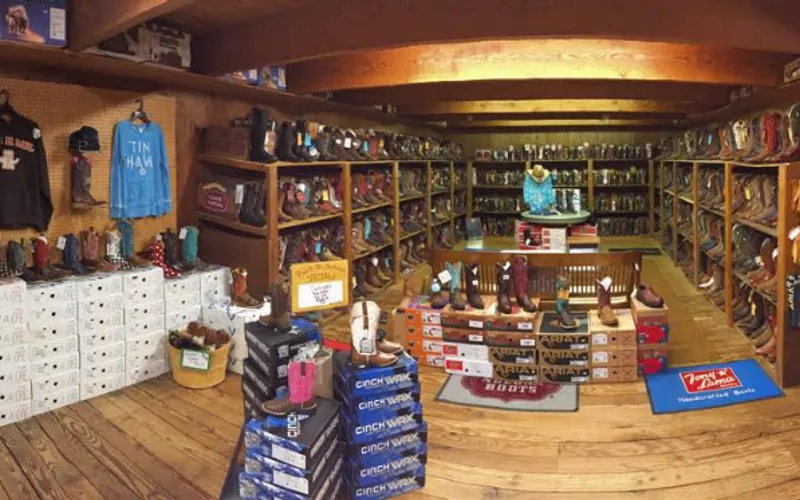 Tack Box Saddlery & Apparel — Tack shop