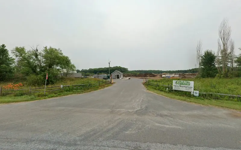 Blue Hen Organics — Recycling center