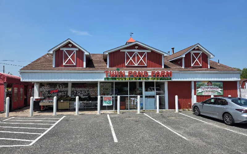 Twin Pond Farm Garden Center — Garden center