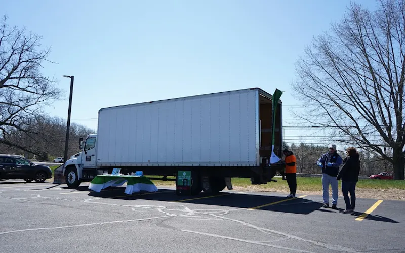 Green Team Junk Removal — Waste management service