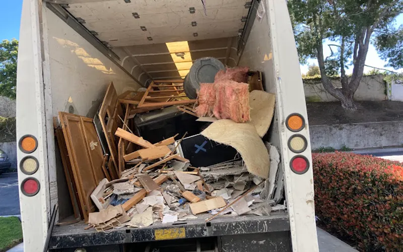 Junk Removal Always ON Time — Garbage collection service