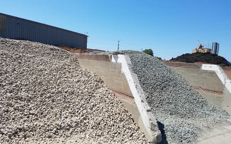 Cascade Rock Inc — Topsoil supplier