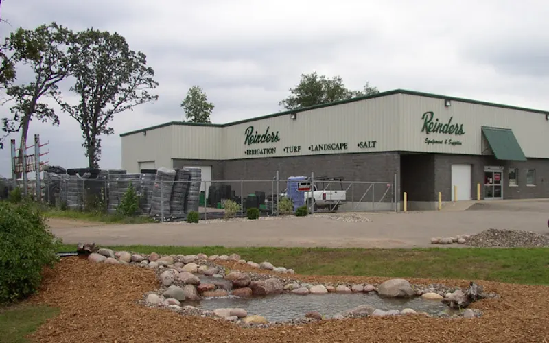 Reinders, Inc. — Landscaping supply store