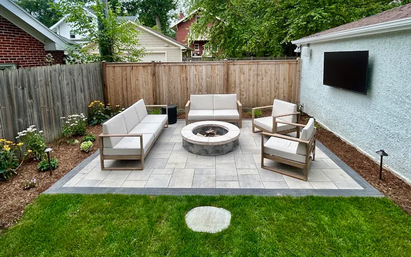 Evanston Landscaping LLC — Landscaper
