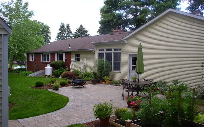 Ever Green Landscaping Inc — Landscaper