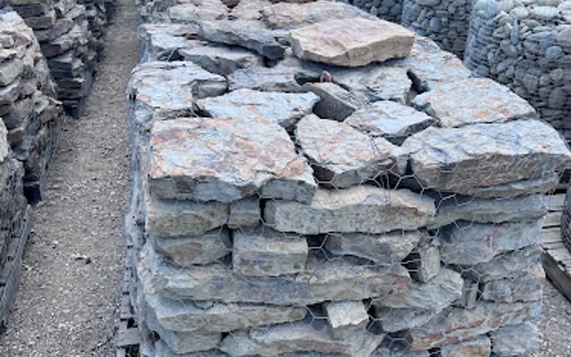 Garden Center — Topsoil supplier