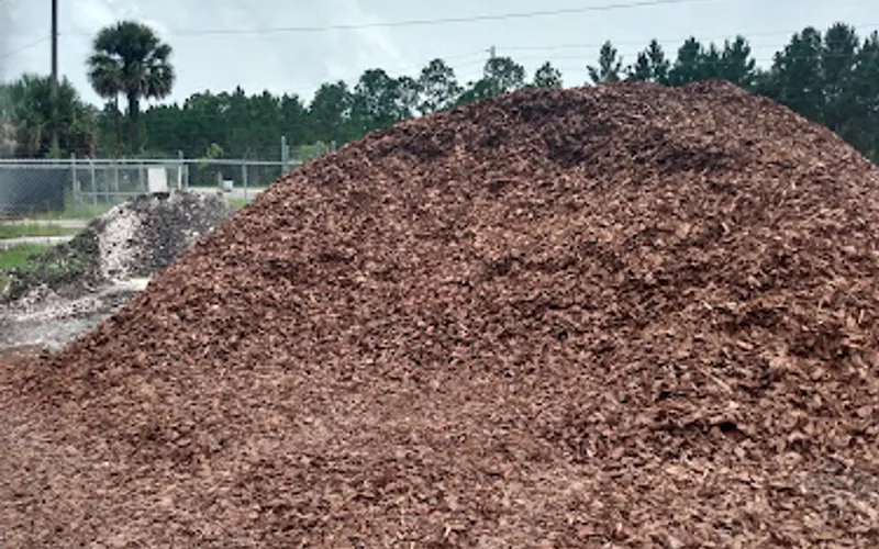 Mulch & More — Topsoil supplier