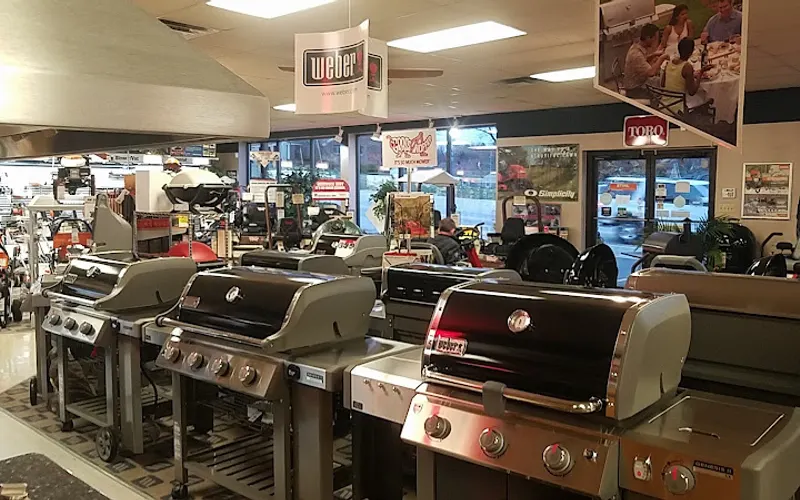Tom's Lawn & Garden & Appliance Center — Garden center