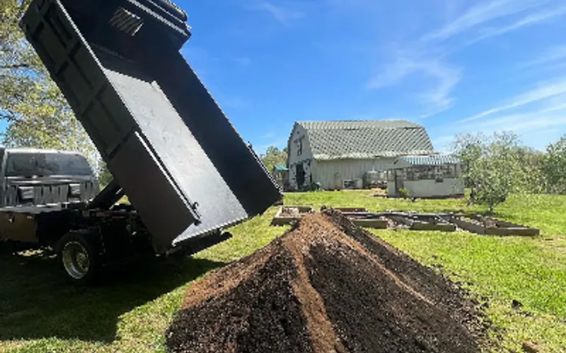 Hollingsworth Landscape Supply — Landscaping supply store