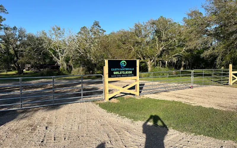 Earth Materials, LLC — Landscaping supply store