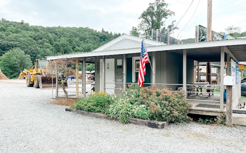 Highland Landscape Supplies — Mulch supplier