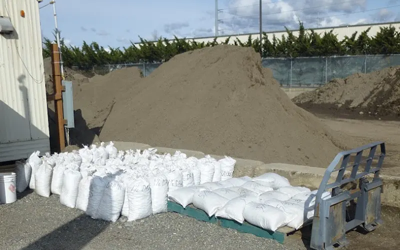 McClain's Soil Supply — Sand & gravel supplier