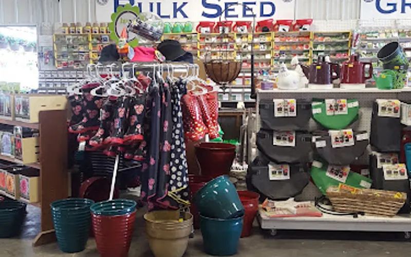 Cedar River Garden Center — Mulch supplier