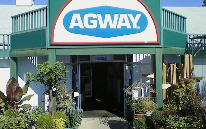 Morristown Agway — Garden center