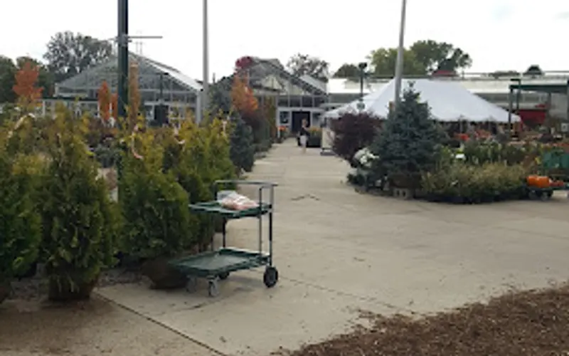 Ray Wiegand's Nursery — Garden center