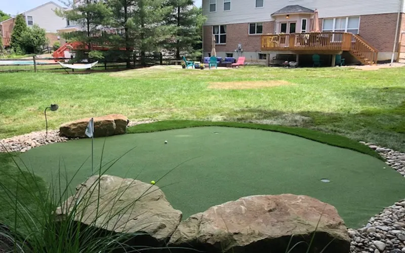 Warren's Landscaping Inc — Landscaper