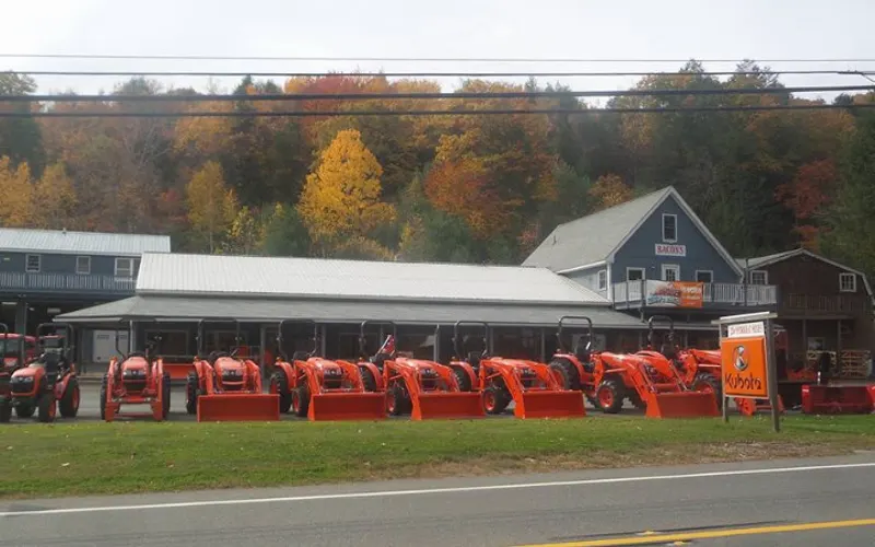 Bacon's Equipment Inc. — Tractor dealer