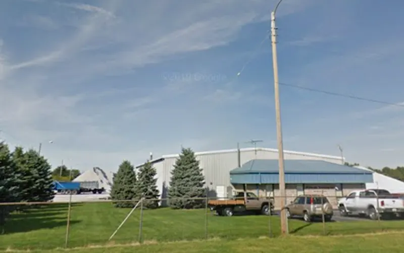 Whitcomb Trucking Co — Sand & gravel supplier