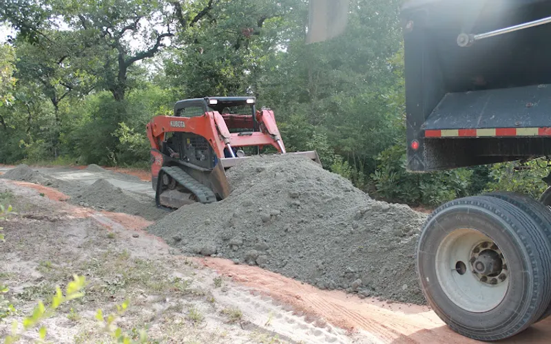 Rios Trucking Company & Materials — Trucking company