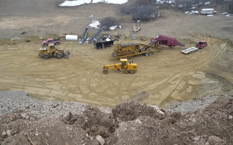 Ruach Resources:Johnson Pit — Sand & gravel supplier