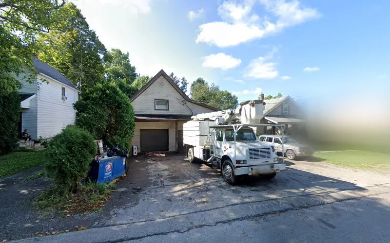 Finley's Services — Landscaper