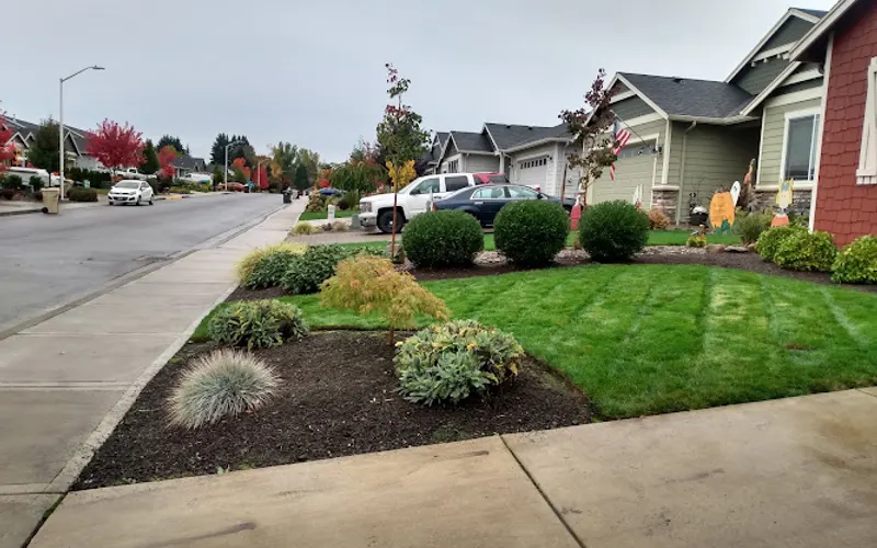 Pacific Coast Lawn & Garden LLC — Lawn care service