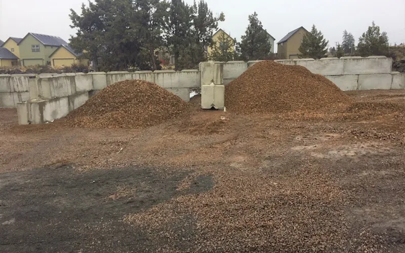 Instant Landscaping Co — Topsoil supplier