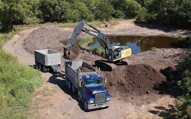 Topsoil Bill — Topsoil supplier