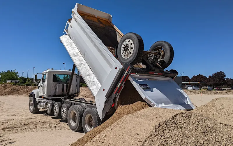 Idaho Dirt Co. — Excavating contractor