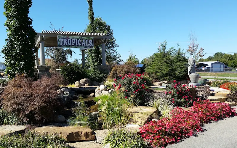 Lawnscape Garden Center — Garden center