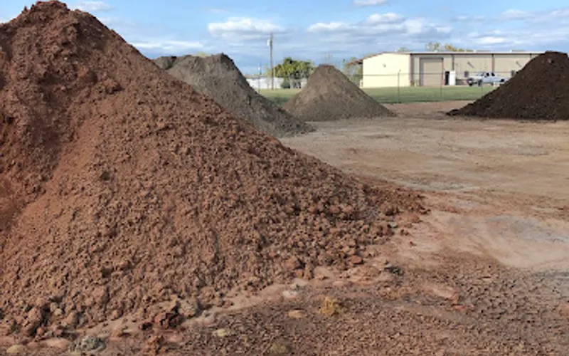 Spur Construction — Topsoil supplier